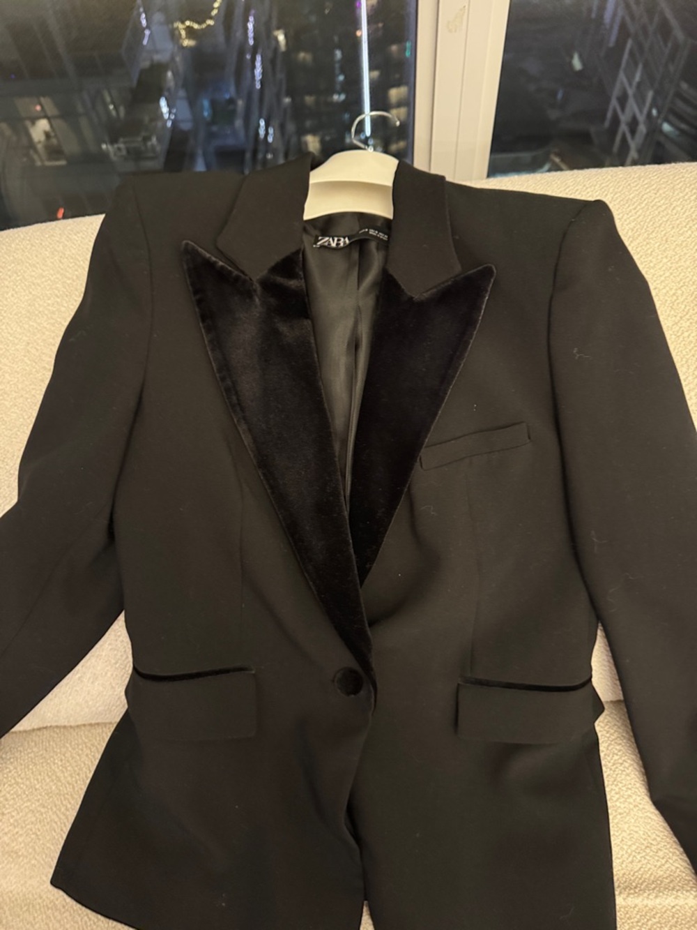 Zara Black Velvet Lapel Single-Button Blazer - Picture 2 of 2